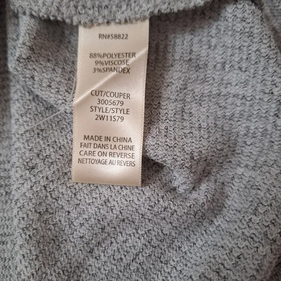 NWT MAX STUDIO LONDON Gray Relaxed Bishop Sleeve Top - Picture 7 of 7